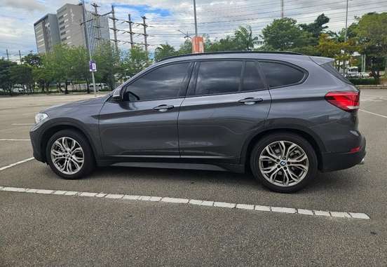BMW-X1-2021