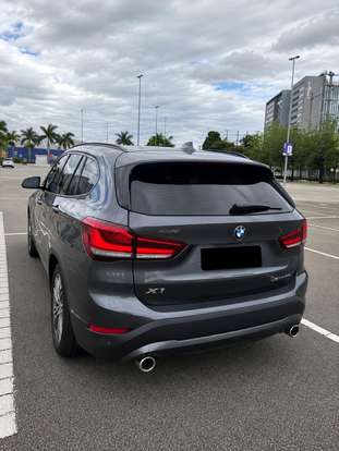 BMW-X1-2021
