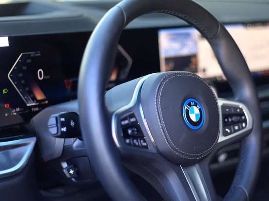 BMW-X5-3.0 I6 TURBO HÍBRIDO XDRIVE50E M SPORT AUTOMÁTICO BMW-X5-2025