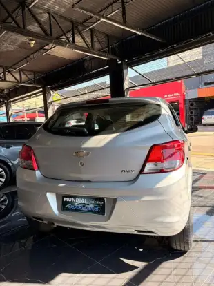 CHEVROLET-ONIX-1.0 MPFI LS 8V FLEX 4P MANUAL CHEVROLET-ONIX-2015