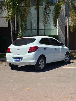 CHEVROLET-ONIX-2019