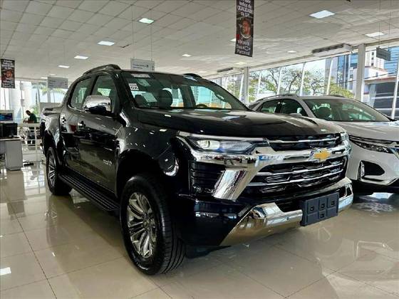 CHEVROLET S10 2.8 16V TURBO DIESEL HIGH COUNTRY CD 4X4 AUTOMÁTICO