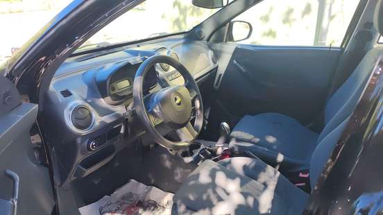 CHEVROLET-MONTANA-2010