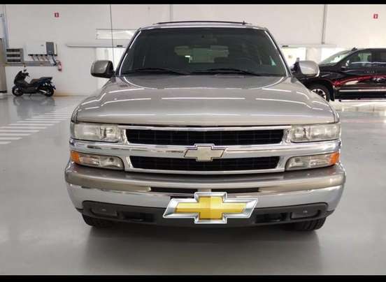 CHEVROLET-SUBURBAN-5.7 V8 GASOLINA 4P AUTOMÁTICO CHEVROLET-SUBURBAN-2002