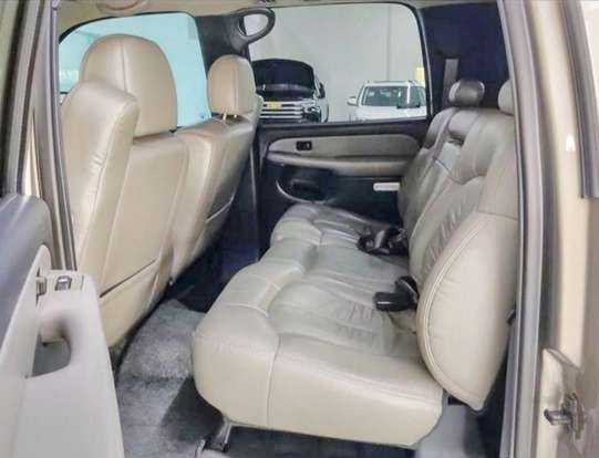 CHEVROLET-SUBURBAN-2002