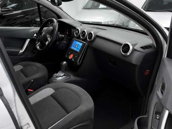 CITROËN-C3-1.6 EXCLUSIVE 16V FLEX 4P AUTOMÁTICO CITROËN-C3-2016