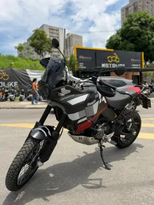 DUCATI DESERT X DUCATI DESERT X
