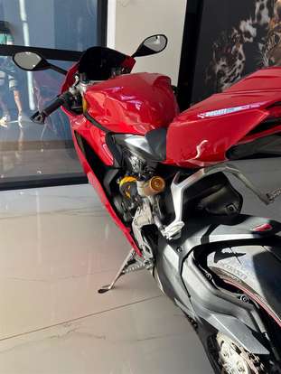 DUCATI-SUPERBIKE 1199 PANIGALE S DUCATI-SUPERBIKE 1199 PANIGALE S-2015