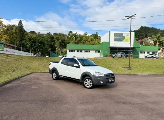 FIAT STRADA 1.4 MPI FREEDOM CD 8V FLEX 3P MANUAL FIAT STRADA 1.4 MPI FREEDOM CD 8V FLEX 3P MANUAL