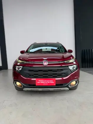 FIAT TORO 2.0 16V TURBO DIESEL FREEDOM 4WD AT9 FIAT TORO 2.0 16V TURBO DIESEL FREEDOM 4WD AT9