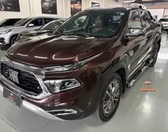 FIAT TORO 2.0 16V TURBO DIESEL RANCH 4WD AT9 FIAT TORO 2.0 16V TURBO DIESEL RANCH 4WD AT9