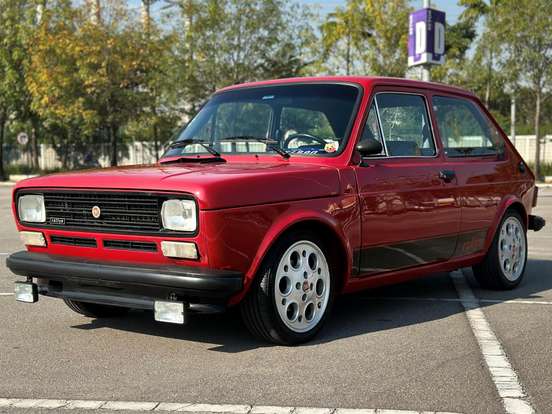FIAT-147-1.3 GLS 8V GASOLINA 2P MANUAL FIAT-147-1979