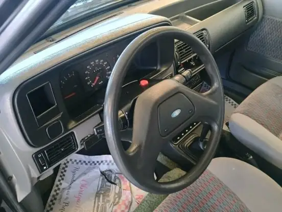 FORD-ESCORT-1.8 GUARUJÁ 8V GASOLINA 4P MANUAL FORD-ESCORT-1992