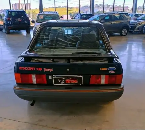 FORD-ESCORT-1992