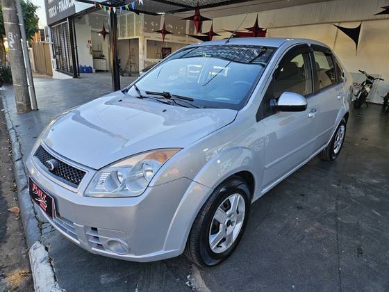 FORD FIESTA 1.6 MPI SEDAN 8V FLEX 4P MANUAL