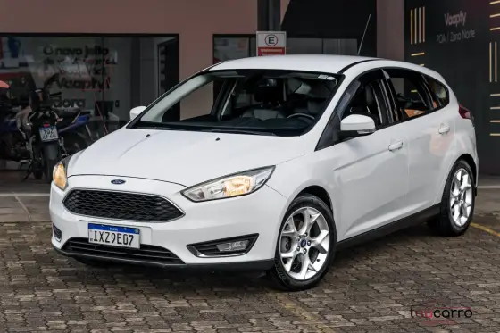FORD FOCUS 2.0 SE 16V FLEX 4P POWERSHIFT FORD FOCUS 2.0 SE 16V FLEX 4P POWERSHIFT