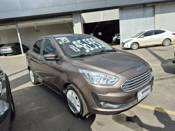FORD KA 1.5 TI-VCT FLEX SE SEDAN AUTOMÁTICO FORD KA 1.5 TI-VCT FLEX SE SEDAN AUTOMÁTICO