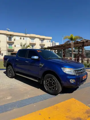 FORD RANGER 3.2 XLT 4X4 CD 20V DIESEL 4P AUTOMÁTICO FORD RANGER 3.2 XLT 4X4 CD 20V DIESEL 4P AUTOMÁTICO