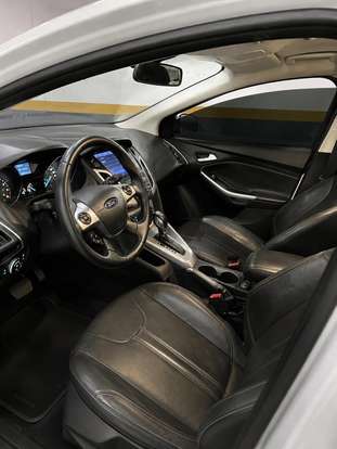 FORD-FOCUS-2015