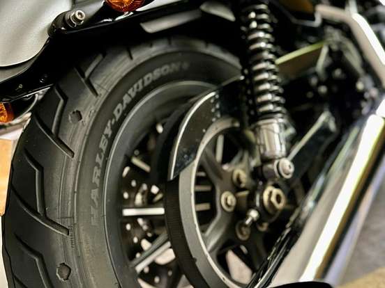 HARLEY-DAVIDSON-SPORTSTER XL 883N IRON HARLEY-DAVIDSON-SPORTSTER XL 883N IRON-2015
