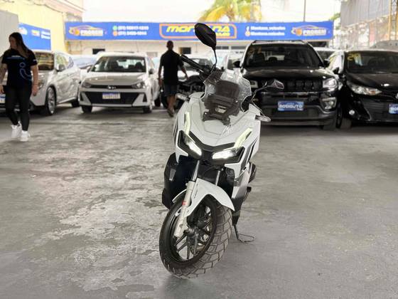 HONDA ADV 