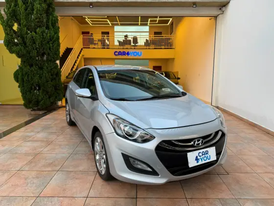 HYUNDAI I30 1.8 MPI 16V GASOLINA 4P AUTOMATICO HYUNDAI I30 1.8 MPI 16V GASOLINA 4P AUTOMATICO