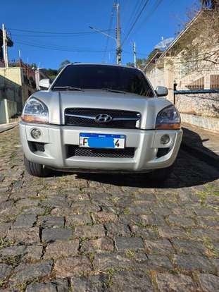 HYUNDAI-TUCSON-2012