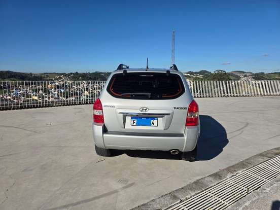 HYUNDAI-TUCSON-2.0 MPFI GLS 16V 143CV 2WD GASOLINA 4P AUTOMÁTICO HYUNDAI-TUCSON-2012
