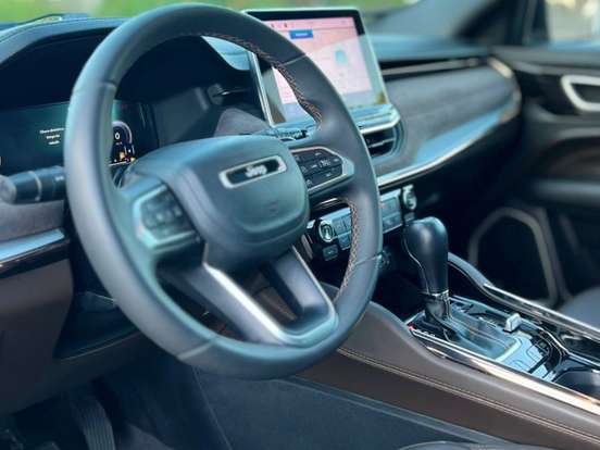 JEEP-COMMANDER-2022