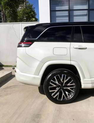 JEEP-COMMANDER-2025