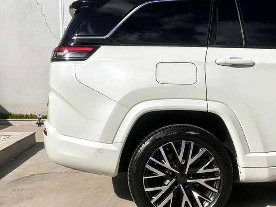 JEEP-COMMANDER-2.2 TURBO DIESEL OVERLAND AT9 JEEP-COMMANDER-2025