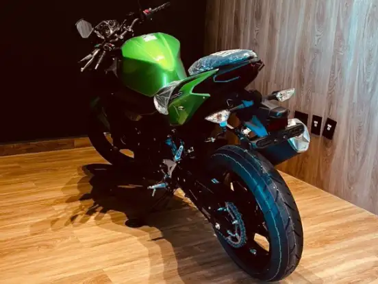 KAWASAKI-Z500 KAWASAKI-Z500-2025