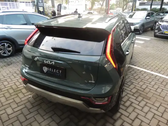 KIA-NIRO-2023