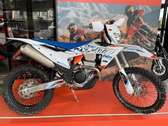 KTM 350 EXC-F SIX DAYS KTM 350 EXC-F SIX DAYS