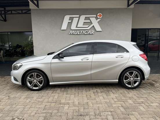 MERCEDES-BENZ-A 200-1.6 TURBO 16V FLEX 4P AUTOMÁTICO MERCEDES-BENZ-A 200-2014
