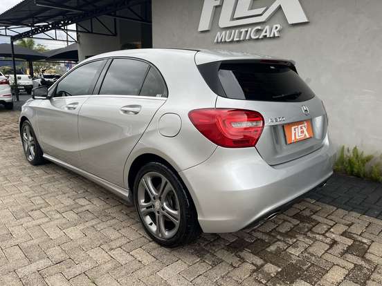 MERCEDES-BENZ-A 200-1.6 TURBO 16V FLEX 4P AUTOMÁTICO MERCEDES-BENZ-A 200-2014