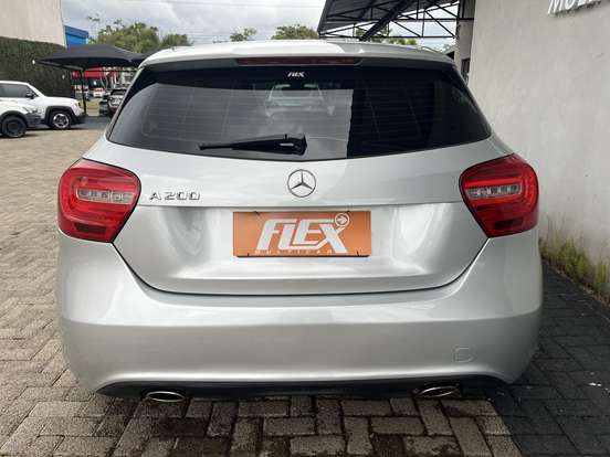 MERCEDES-BENZ-A 200-1.6 TURBO 16V FLEX 4P AUTOMÁTICO MERCEDES-BENZ-A 200-2014
