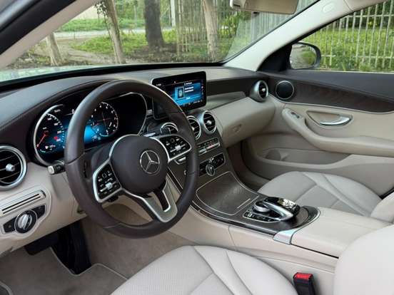MERCEDES-BENZ-C 180-2019