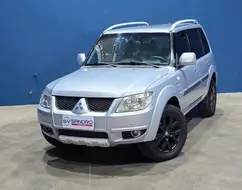 MITSUBISHI PAJERO 2.5 HD 4X4 8V TURBO INTERCOOLER DIESEL 4P MANUAL MITSUBISHI PAJERO 2.5 HD 4X4 8V TURBO INTERCOOLER DIESEL 4P MANUAL