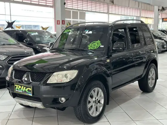MITSUBISHI PAJERO TR4 2.0 4X4 16V 140CV FLEX 4P AUTOMÁTICO MITSUBISHI PAJERO TR4 2.0 4X4 16V 140CV FLEX 4P AUTOMÁTICO
