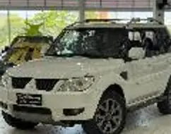 MITSUBISHI PAJERO TR4 2.0 4X2 16V 140CV FLEX 4P AUTOMÁTICO MITSUBISHI PAJERO TR4 2.0 4X2 16V 140CV FLEX 4P AUTOMÁTICO