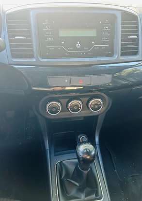 MITSUBISHI-LANCER-2015