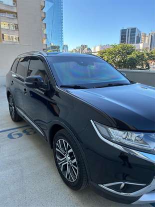 MITSUBISHI-OUTLANDER-2016