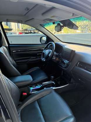 MITSUBISHI-OUTLANDER-2016