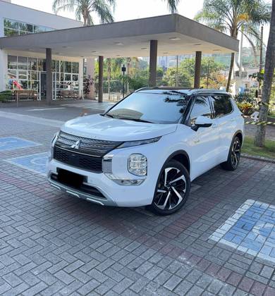 MITSUBISHI OUTLANDER 2.4 PHEV SIGNATURE S-AWC DHT