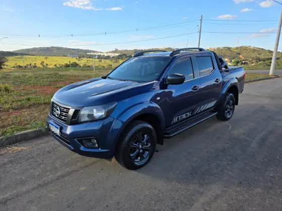 NISSAN FRONTIER 2.3 16V TURBO DIESEL ATTACK CD 4X4 AUTOMÁTICO NISSAN FRONTIER 2.3 16V TURBO DIESEL ATTACK CD 4X4 AUTOMÁTICO