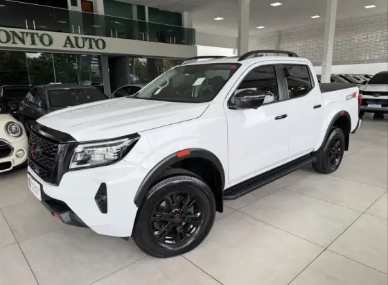 NISSAN FRONTIER 2.3 16V TURBO DIESEL PRO4X CD 4X4 AUTOMÁTICO NISSAN FRONTIER 2.3 16V TURBO DIESEL PRO4X CD 4X4 AUTOMÁTICO