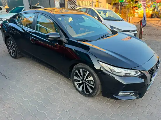 NISSAN-SENTRA-2023