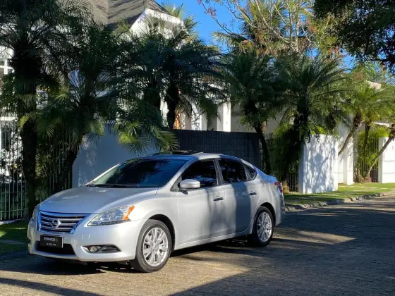 NISSAN SENTRA 2.0 SL 16V FLEX 4P AUTOMÁTICO NISSAN SENTRA 2.0 SL 16V FLEX 4P AUTOMÁTICO