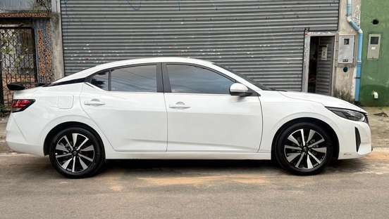 NISSAN-SENTRA-2024